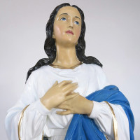 Figura gipsowa Matki Boskiej z Lourdes